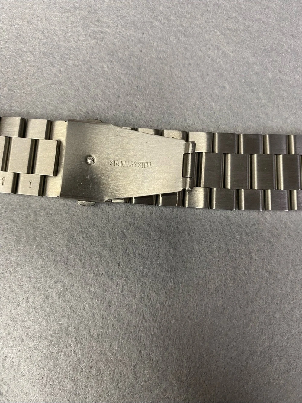 Apple Watch Band Men’s Stainless Steel Link Silver 44mm NWOT